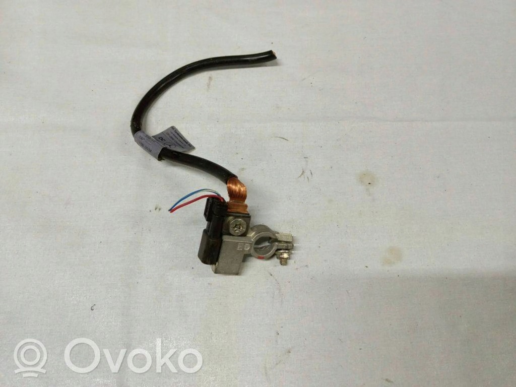 фото №1, Mercedes-benz cls c219 2006 клеммы