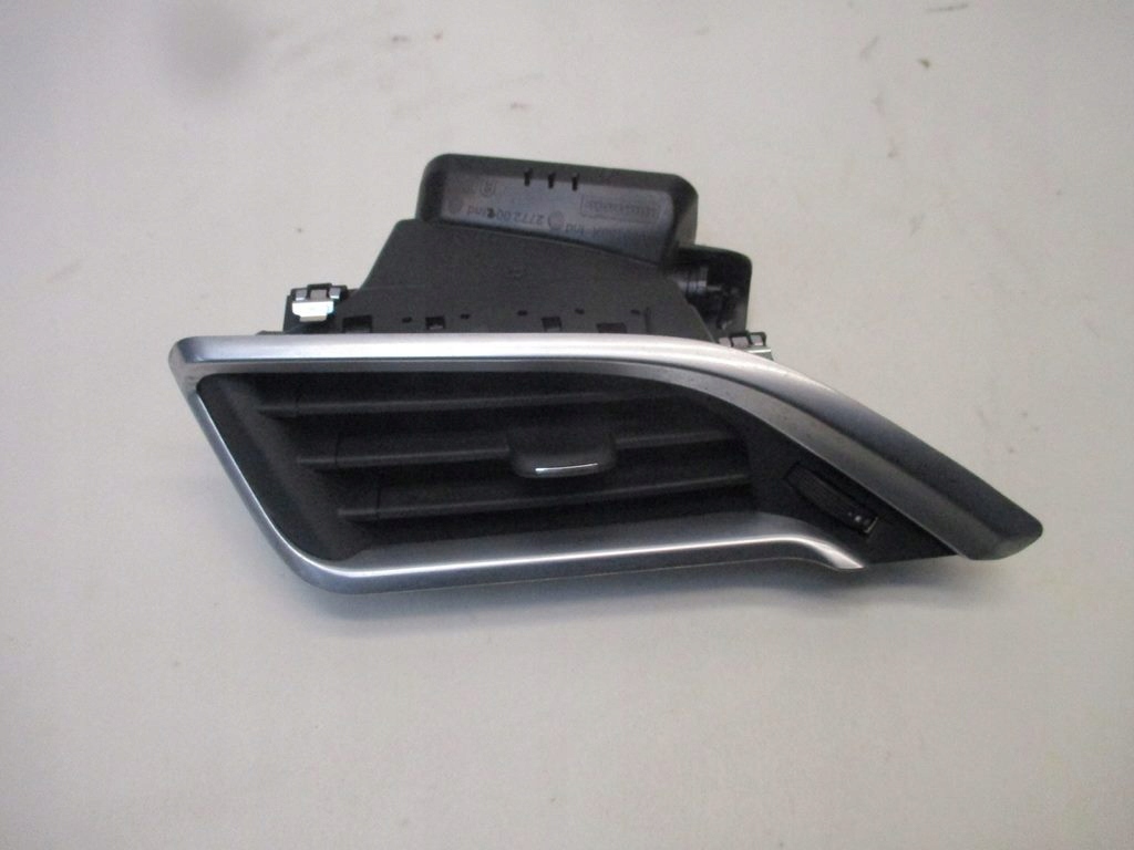 фото №1, Решітка обдув ліва peugeot 308 t7 lift