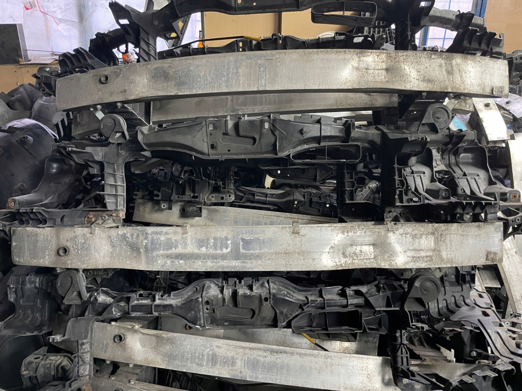 Mercedes b klasa w245 балка бампера алюмінієва перед + зона деформації Недорого