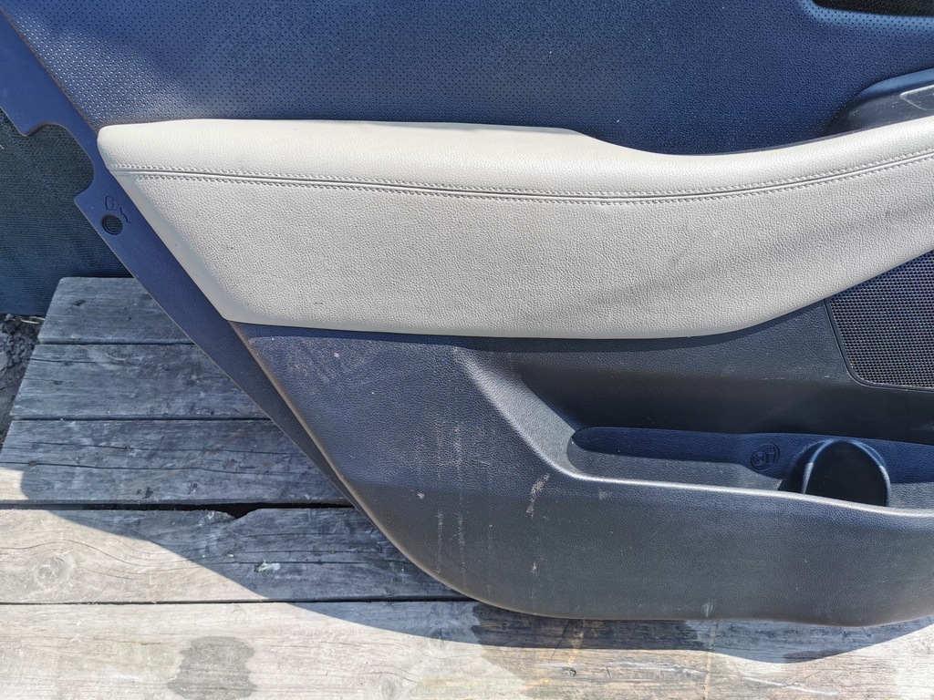 фото №5, Kia carens iv обшивка оббивка двері лівий ліва задня шкіра beż