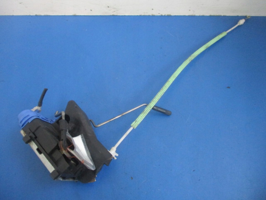 фото №1, Audi a3 8l замок двері задня правий 4a0839016d +трос замка