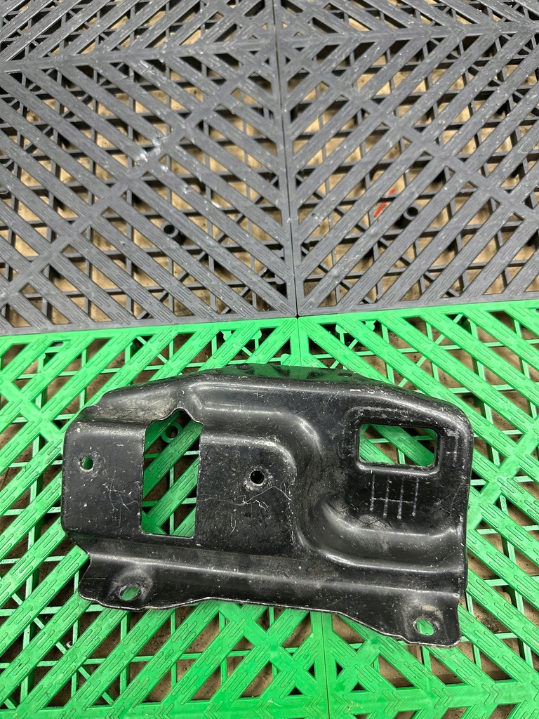 фото №1, Напрямна лампи bmw 1 e81 e87 7148759