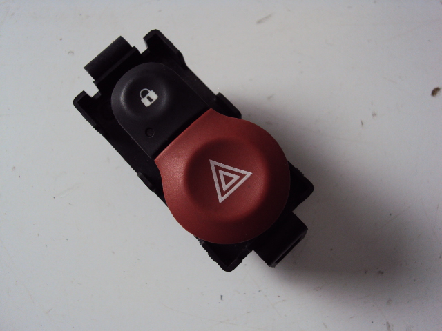 фото №2, Панель аварийных smart forfour a453 18 rok