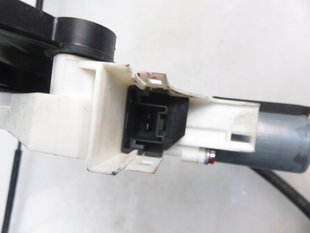 фото №5, Подъемник стекло левый передний audi a4 b8