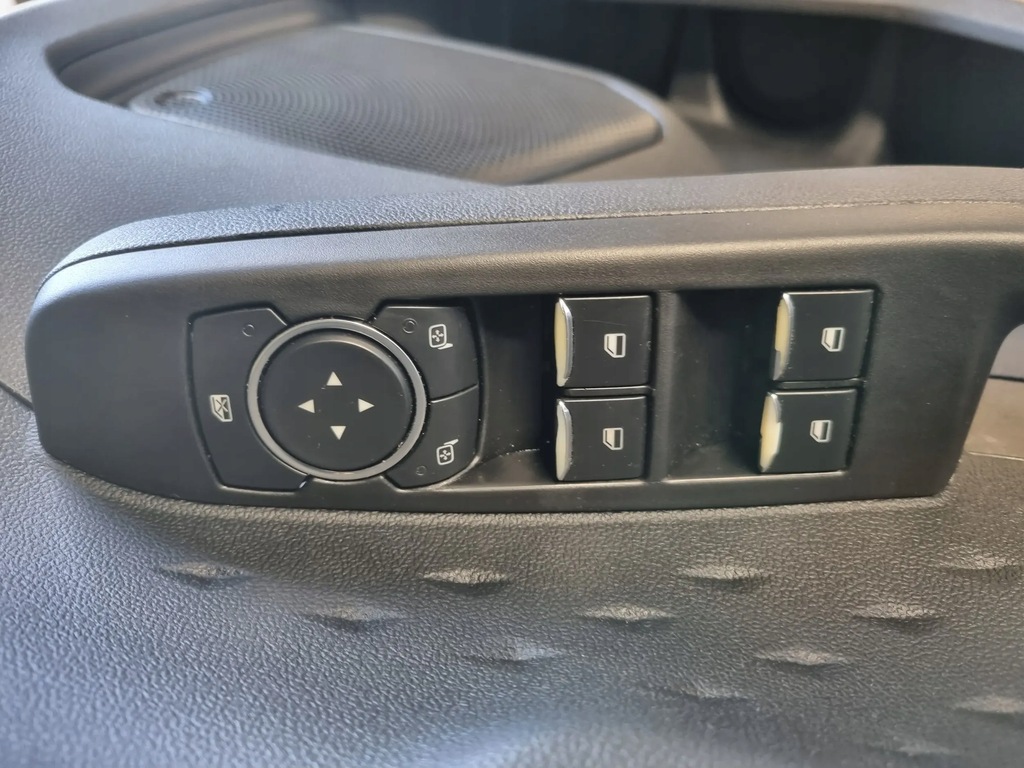 фото №10, Ford escape iv 2020 ліва сторона обшивки двері