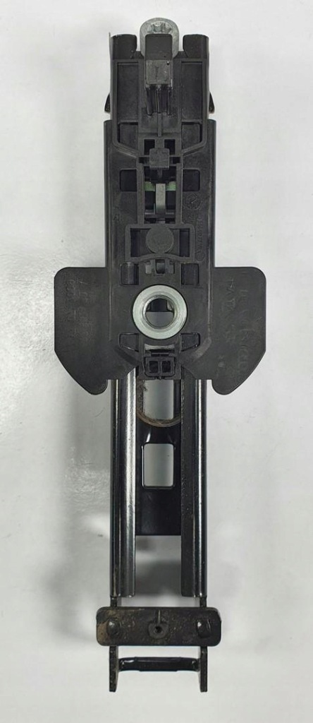 фото №1, Регулювання висоти поперечина audi a6 c6 8e0857833