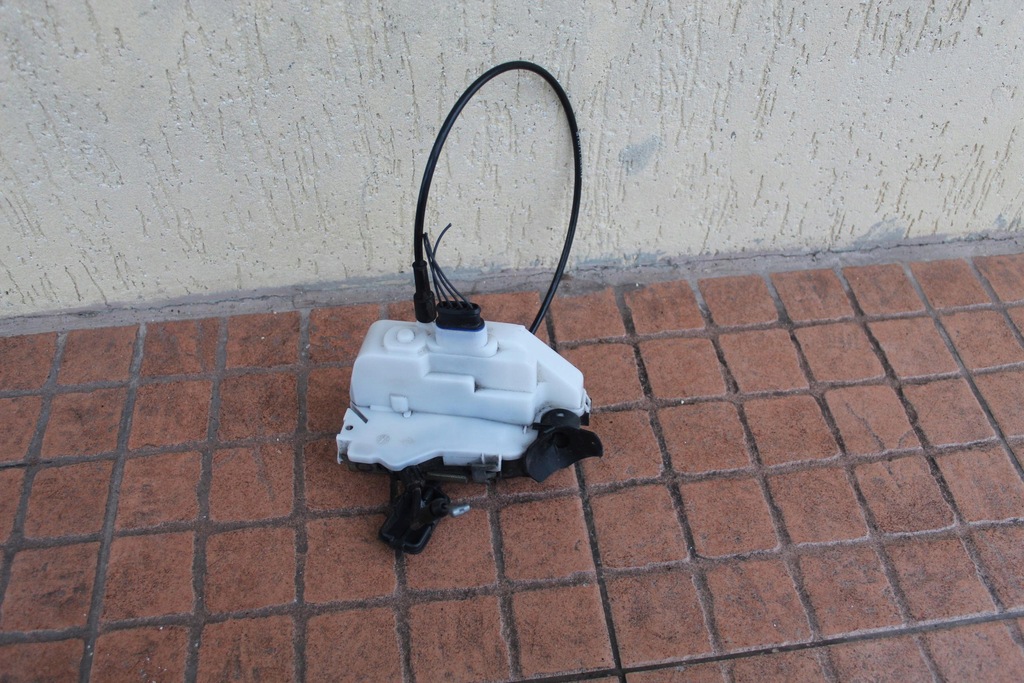 фото №1, Замок дверь левый перед 4 pin renault scenic ii