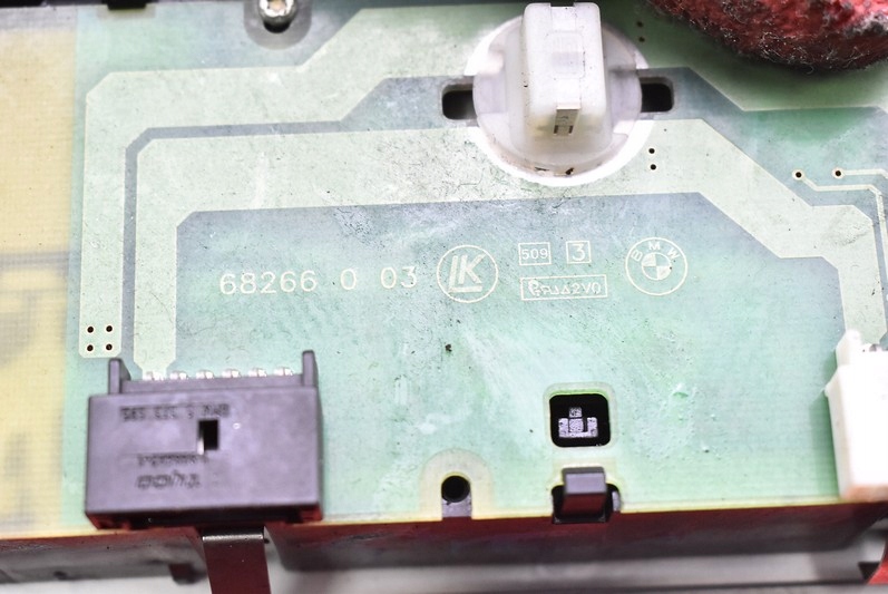 фото №9, Лампа освещение салона перед 6951260 bmw e87 04-07