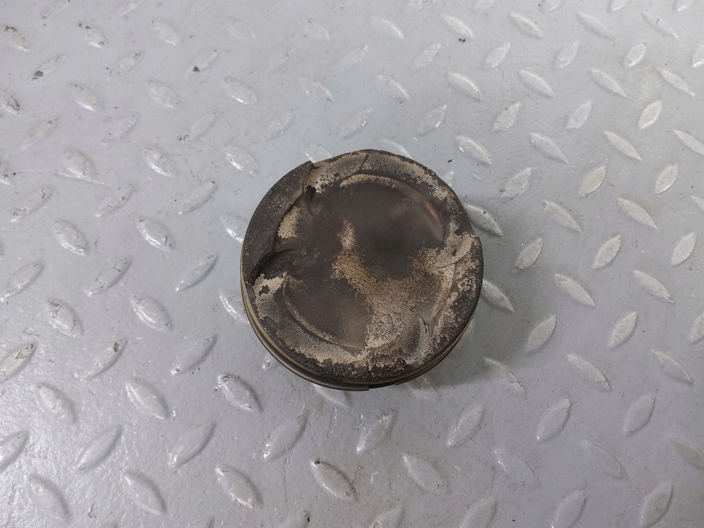 фото №1, Поршень bmw 1 f40 11259494399