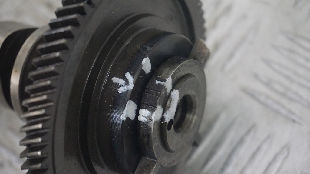 фото №3, Mazda 6 gh 2.2 d вал распределительного вала r2aa421