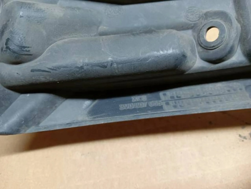 фото №6, Направляющая бампера левый перед skoda superb iii 3v0807055