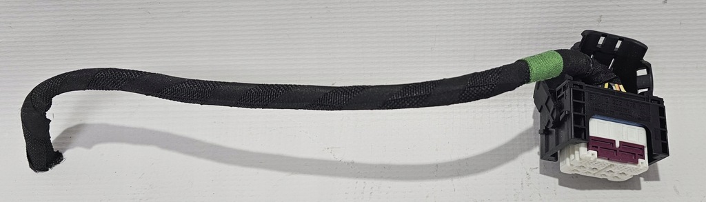 фото №1, Nowa оригинальная штекер двигателя bmw - 9302478