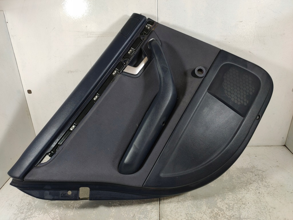 фото №1, Обшивка дверь левый задняя audi a4 b6 granat