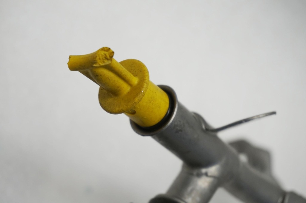 фото №3, Щуп масла заливная горловина масла primastar trafic iv 2.0dci m9r-717 111512211r