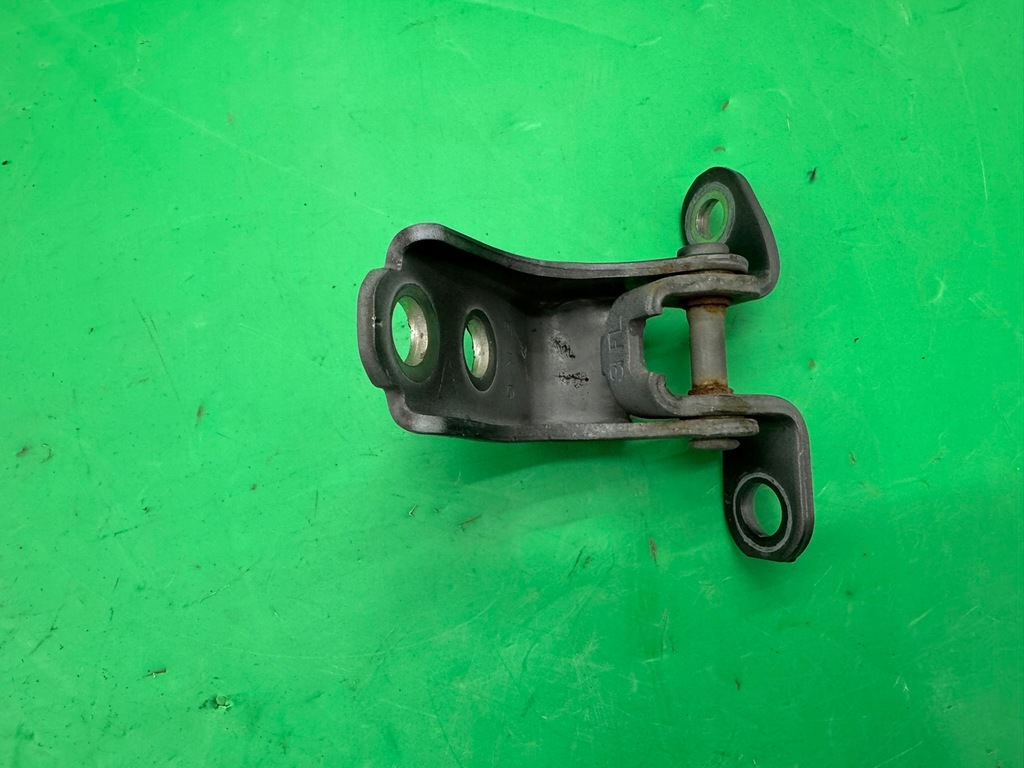 фото №7, Петли дверь левых передних комплект honda legend iv 4 kb1 04- lak: b92p