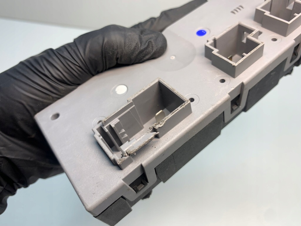 Mercedes eqs v297 w167 w177 модуль електричний кришки задній a2979001810 Недорого