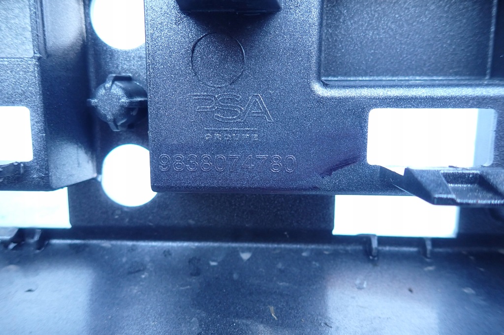 фото №13, Peugeot 308 iii 22- бампер перед передний oryg