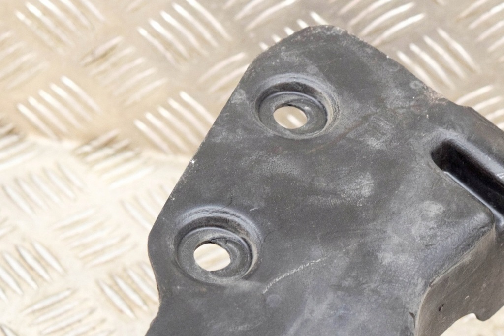 фото №5, Maserati levante m161 передняя левая защита подвеска 670032421 3.0 бензин 3