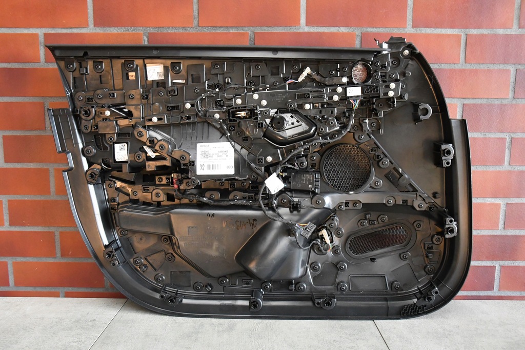 фото №8, Обивка дверь правый перед обшивка дверь bmw 5 g60 g61 bowers wilkins