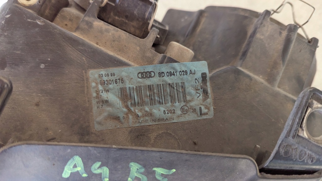 Лампа передня перед ліва audi a4 b5 lift в Україні