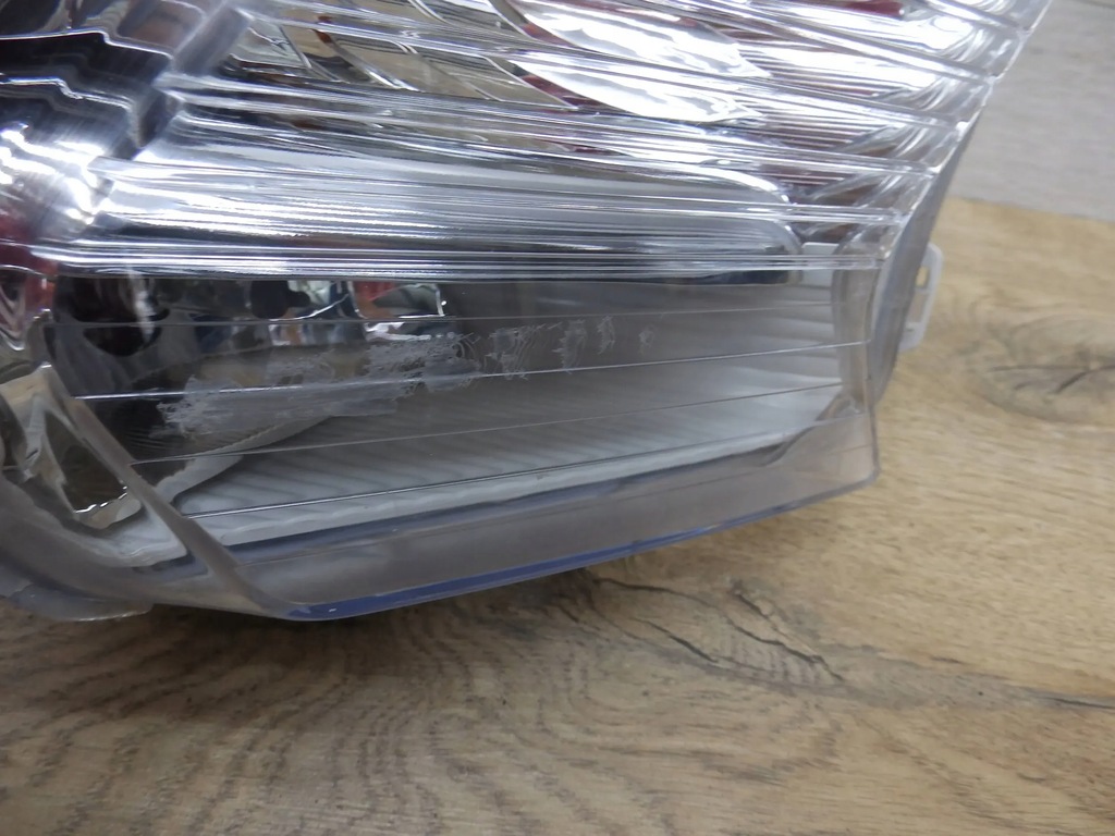 фото №6, Ford escape ii 2010 перед сторона права лампи протитуманні