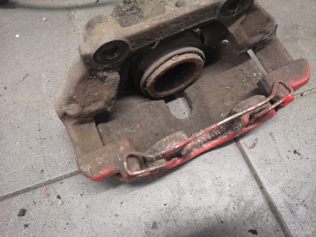 фото №6, Суппорт тормозной левый перед audi a6 c5 282mm