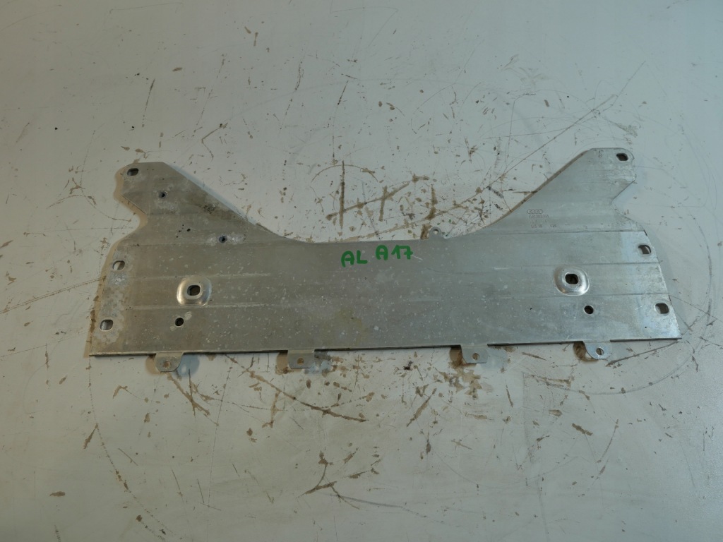 Купить Кронштейн накладка подвеска лист 4k0803341