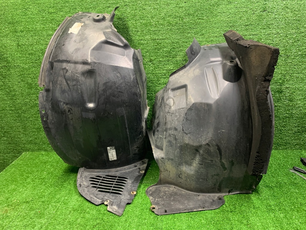 Купити Mercedes r w251 підкрилок праве перед a2518840622 a2518802005 a2518841020