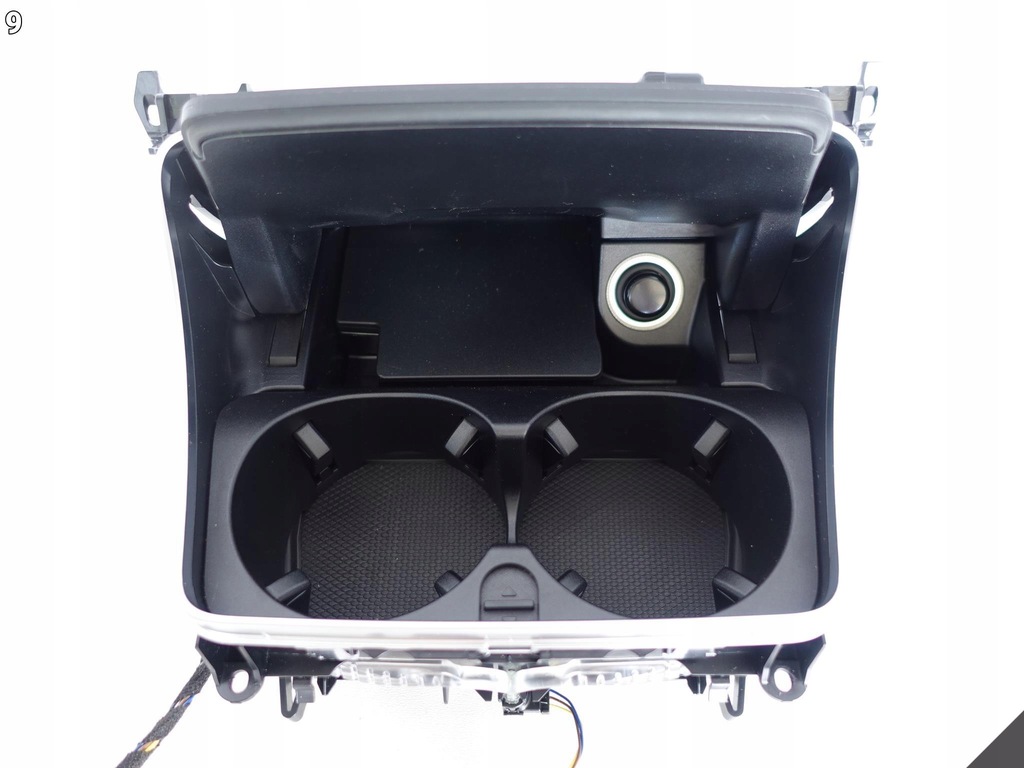 фото №10, Mercedes c-klasa w205 glc бардачок панель средний