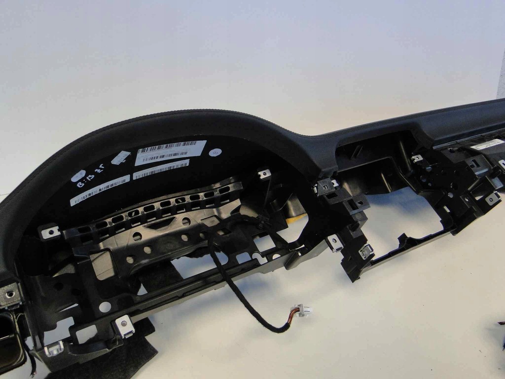 фото №9, Mercedes cls 218 w218 консоль приборная панель приборная панель кожа