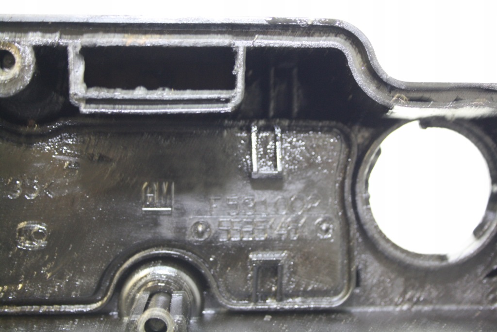 Крышка клапанов opel astra 2 3 g h 1,4 16v z14xep 90km 55351461 Цена