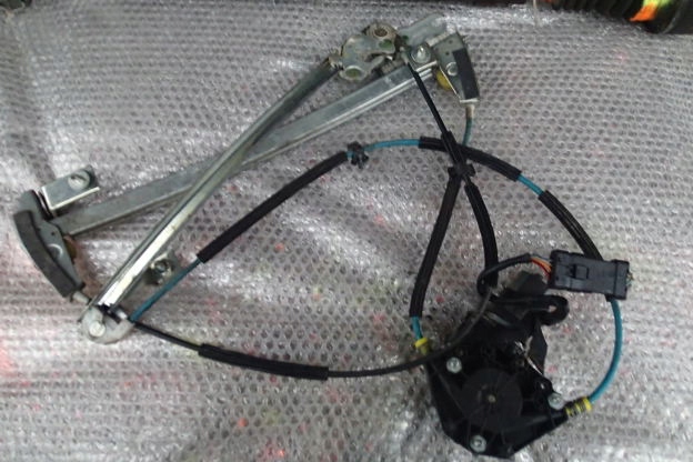 фото №3, Alfa romeo gt подъемник стекло левый 6 pin