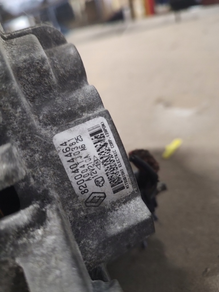 фото №2, Генератор renault grand espace iv lift 2.0 dci trafic vivaro 1.9dci 210a