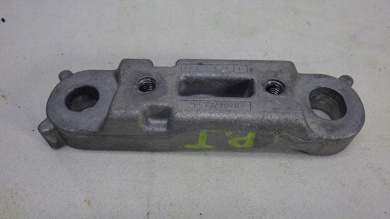 фото №2, Кронштейн кронштейн аккумулятора правый задняя renault zoe ii 295t32707r