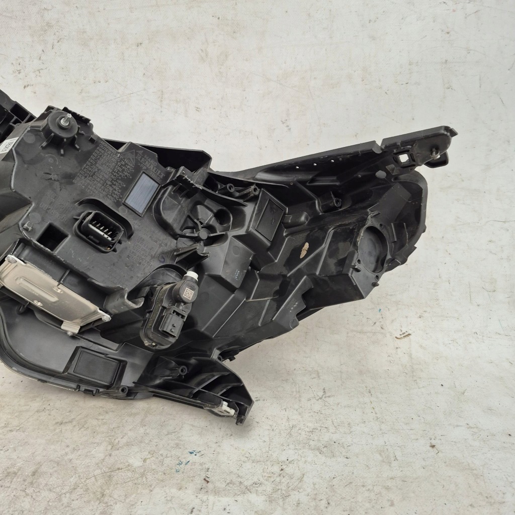 фото №10, Renault clio v 5 19- лампа права перед передня full led 260108676r