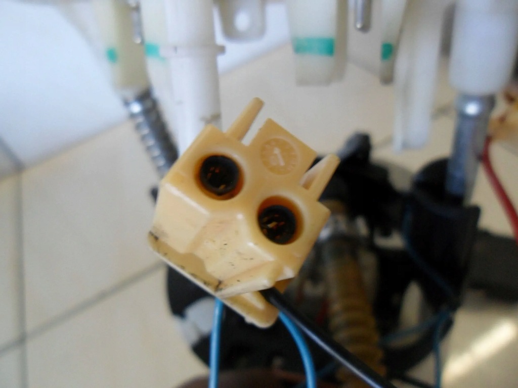 фото №8, Bmw 3 e90 2008 2.0 b помпа пального do бака 26410701 26420702 комплект