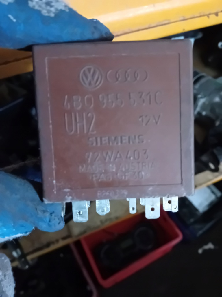 фото №1, Реле audi a6 4b2, c5 4b0955531c389 2003