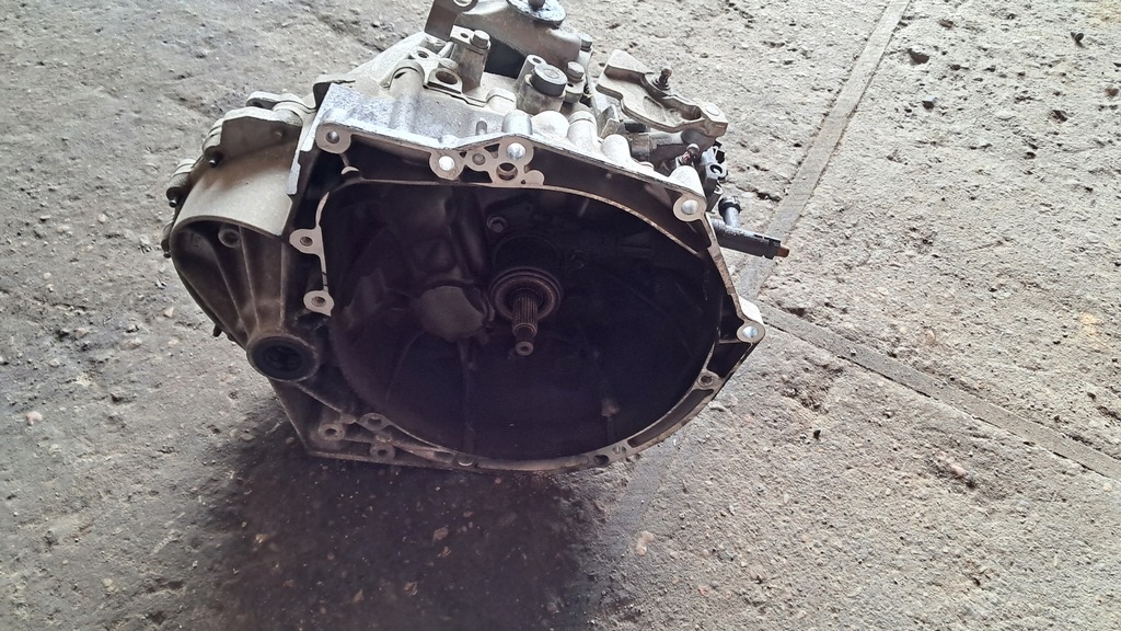 фото №10, Peugeot rcz 1.6 thp механическая 6-ступенчатая коробка передач