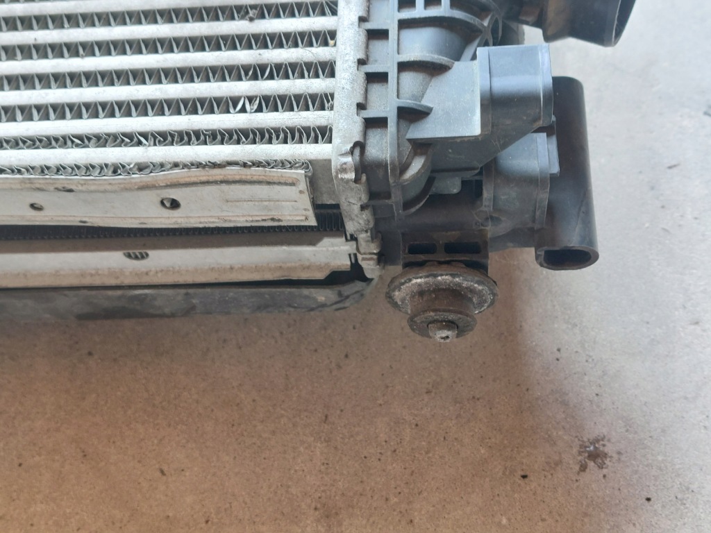 Opel zafira c 1.6 turbo радіатор води кондиціонер інтеркулер вентилятор Ціна