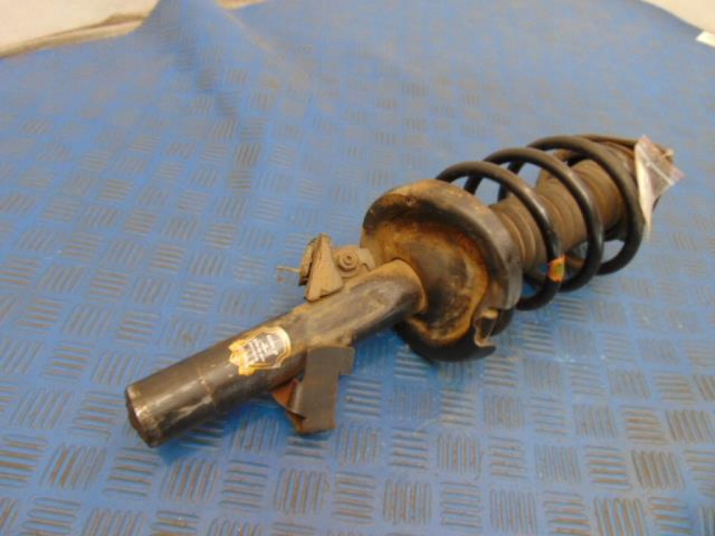 фото №7, Mazda 5 2.0d амортизатор правый перед 423093jp