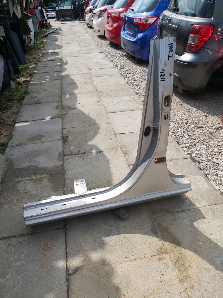 фото №1, Toyota yaris i блок двигателя b левый порог