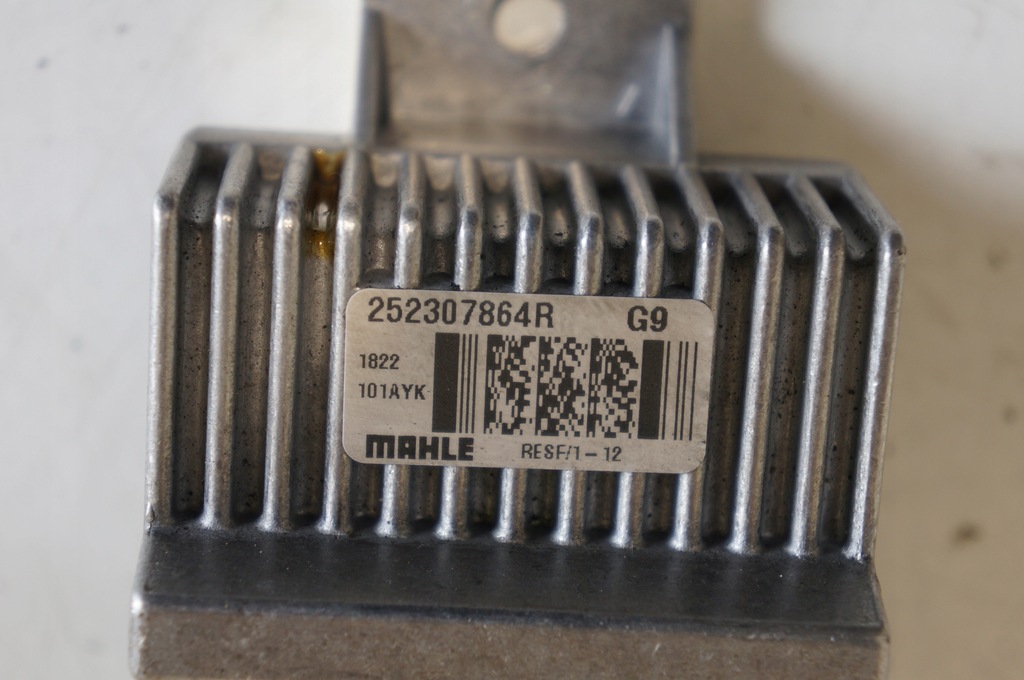 фото №4, Реле renault clio iv 0,9 1,2 tce 252307864r