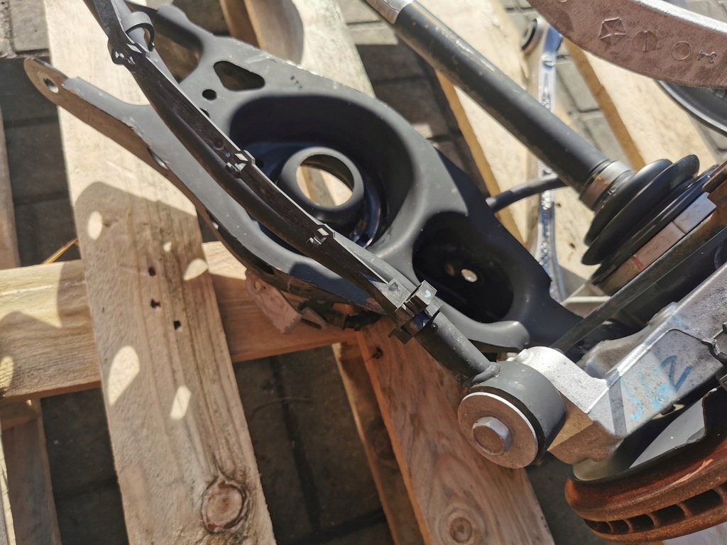 фото №9, Dodge challenger lift поворотный кулак правый задняя рычаг приводной вал комплект подвеска