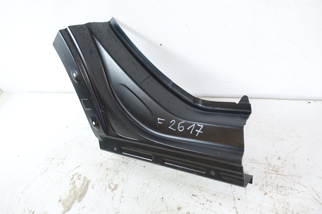 фото №2, Vw t-roc 2017- порог обшивка стойка правый задняя