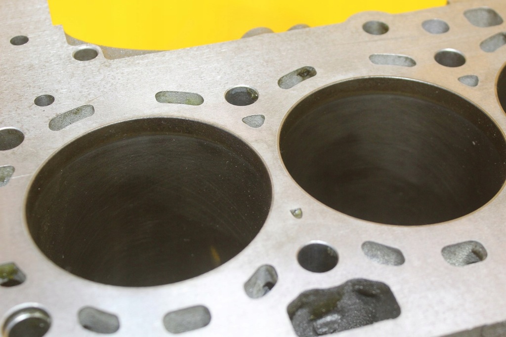 фото №5, Блок двигуна bmw f10 f10 f11 f20 f30 x3 e90 2.0 d n47d20c 781059607 7810603