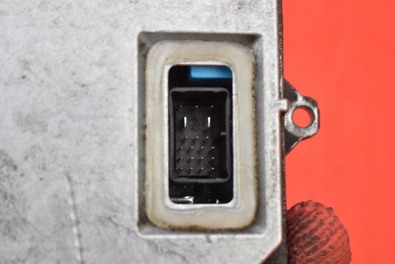 фото №10, Преобразователь ксенон ксенон левая vw jetta 5 v 05r