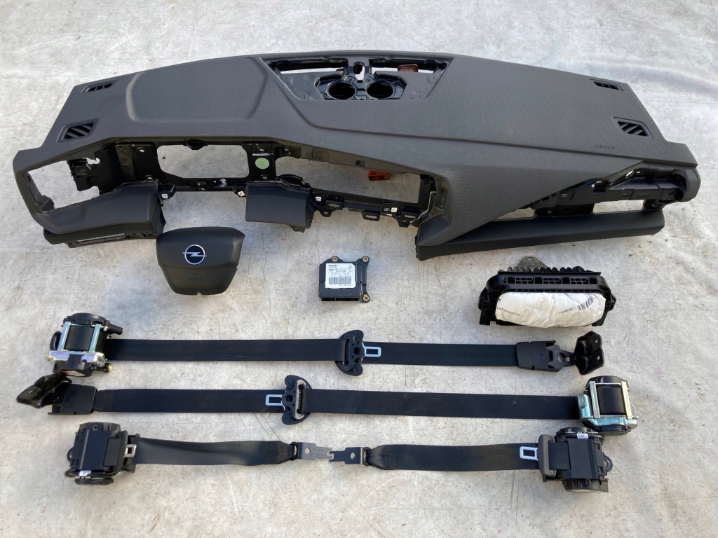 фото №1, Opel astra l 6 vi приборная панель приборная панель консоль подушки безопасности