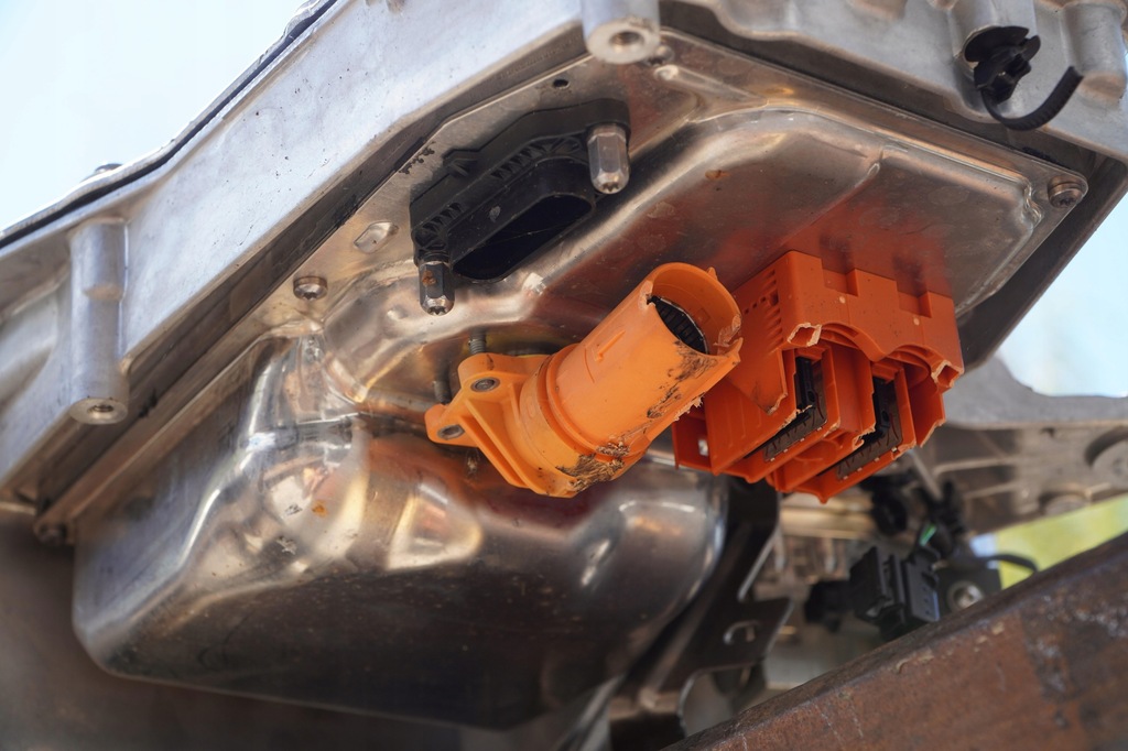 фото №11, Акумулятор 8873144 8843747 93ah en-29.48kwh bmw x5 g05 50 e plug-in-hybrid 24r