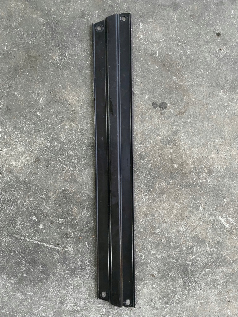 Купить Mercedes gt amg w190 распорка опора балка a1906400701