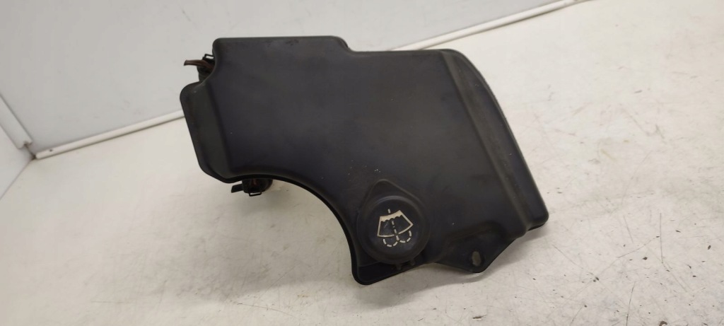 Бак омывателя бачок bmw e46 рестайлинг  2,2 бензин с Разборки